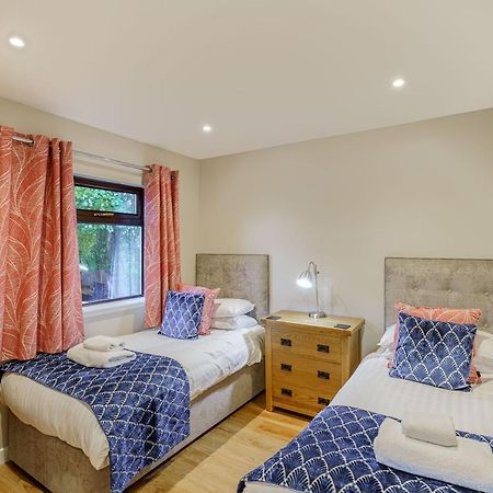 Birch Lodge 13 With Hot Tub Newton Stewart Bagian luar foto