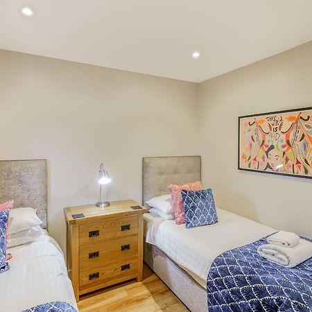 Birch Lodge 13 With Hot Tub Newton Stewart Bagian luar foto