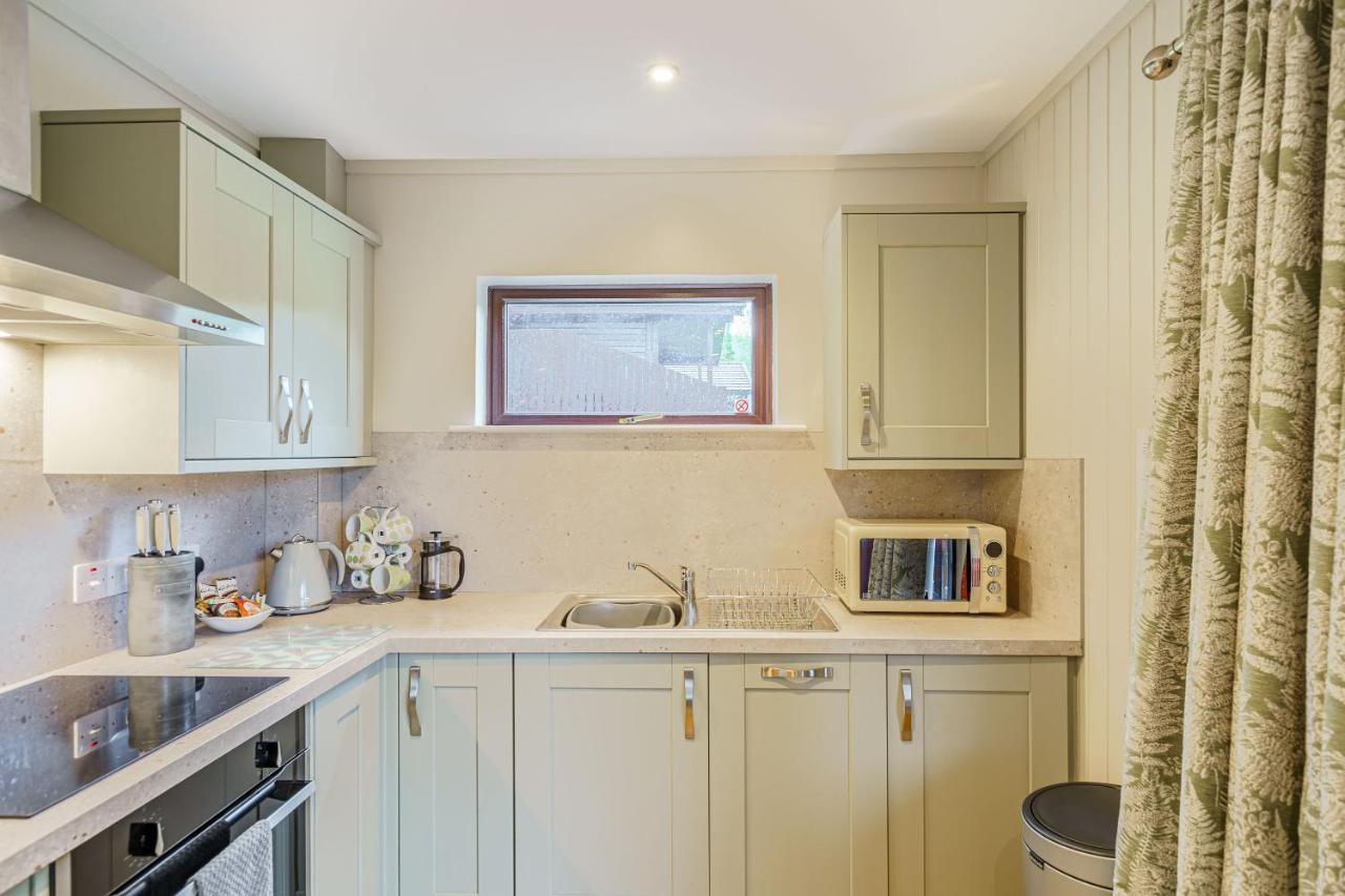 Birch Lodge 13 With Hot Tub Newton Stewart Bagian luar foto