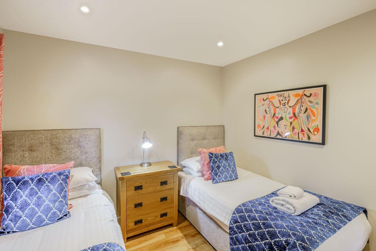 Birch Lodge 13 With Hot Tub Newton Stewart Bagian luar foto